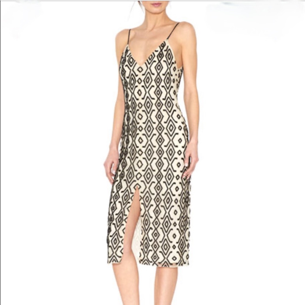 Alice + Olivia
Arlette Sleeveless Beaded Midi